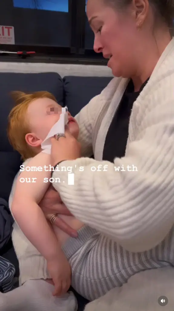 喂褪黑素记录初潮... 网红妈妈靠孩子病痛赚钱 喂褪黑素记录初潮... 网红妈妈靠孩子病痛赚钱