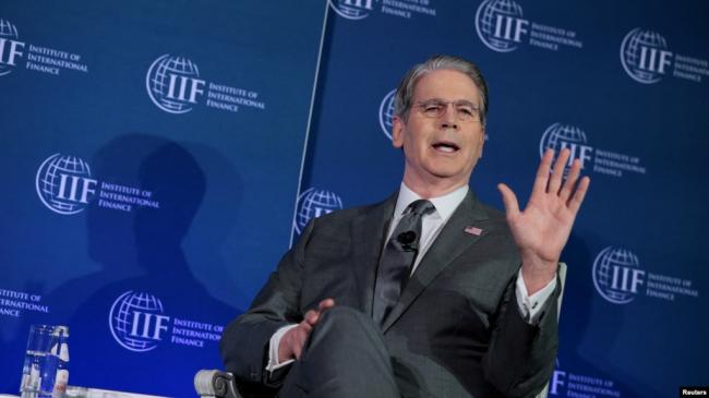 川习会前,美财长贝森特炮轰北京 言辞激烈 川习会前,美财长贝森特炮轰北京 言辞激烈