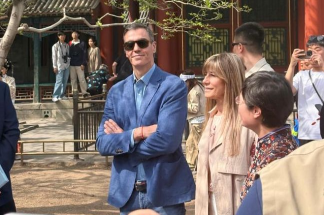 正在北京大出风头的这国首相,突收噩耗 正在北京大出风头的这国首相,突收噩耗