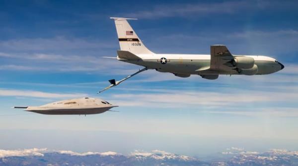 美国全面公开新一代轰炸机B-21上身 美国全面公开新一代轰炸机B-21上身