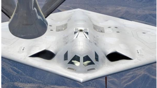 美国全面公开新一代轰炸机B-21上身 美国全面公开新一代轰炸机B-21上身