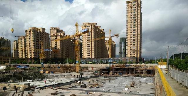 许家印被捕当天 私募大佬离世仅38岁 死因不明 许家印被捕当天 私募大佬离世仅38岁 死因不明