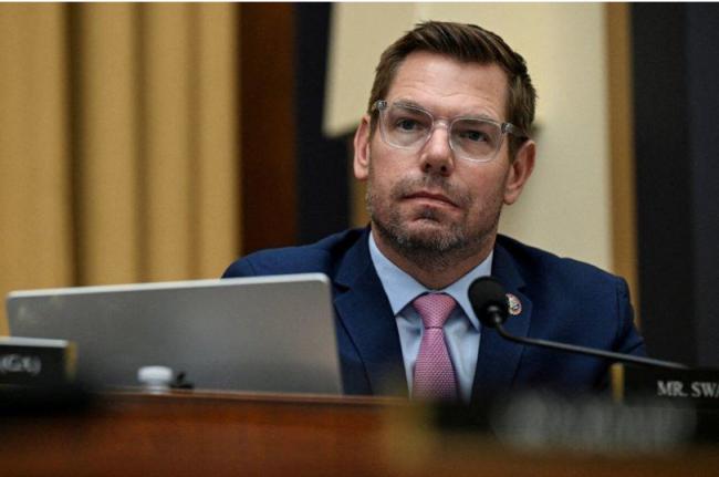 闹出多个性丑闻,民主党议员终于请辞 闹出多个性丑闻,民主党议员终于请辞