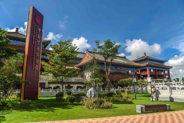 陈丽华巨资打造的紫檀博物馆,长什么样 陈丽华巨资打造的紫檀博物馆,长什么样