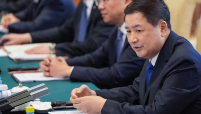 王小洪终于露面 疑点重重 王小洪终于露面 疑点重重