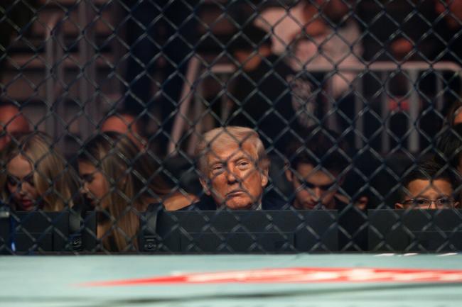 这12个小时:重重压力之下的川普 这12个小时:重重压力之下的川普