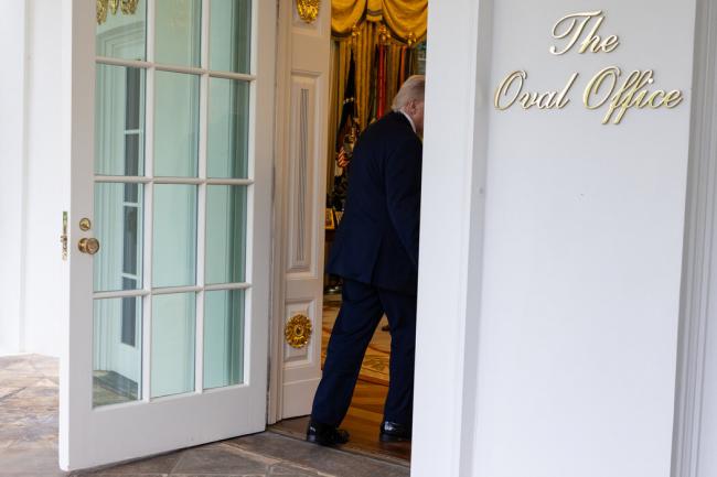 这12个小时:重重压力之下的川普 这12个小时:重重压力之下的川普