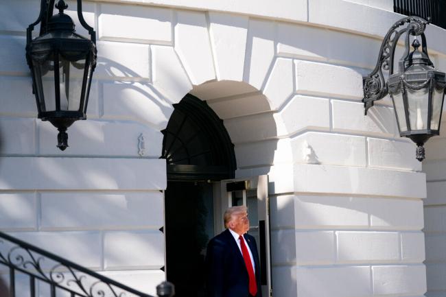 这12个小时:重重压力之下的川普 这12个小时:重重压力之下的川普