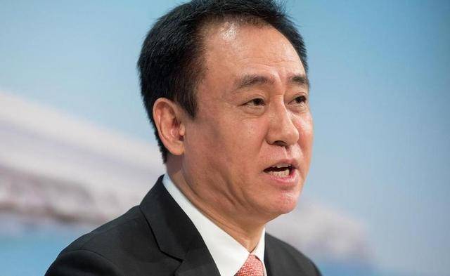 公开认罪后,人民日报对许家印称呼变了 公开认罪后,人民日报对许家印称呼变了