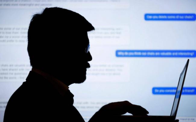 三次住院一场自杀:让我妻离子散的“AI朋友” 三次住院一场自杀:让我妻离子散的“AI朋友”