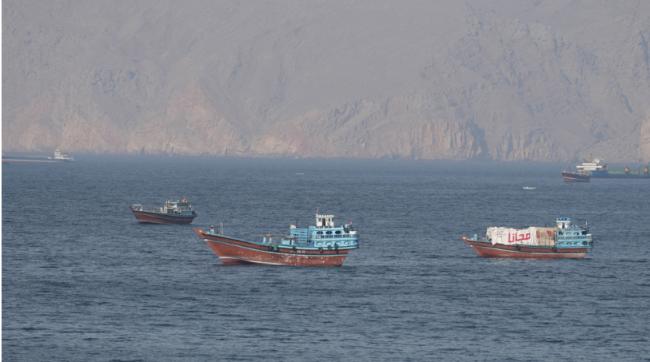 谁更狠?美军续锁伊朗港口 23艘船折返 谁更狠?美军续锁伊朗港口 23艘船折返