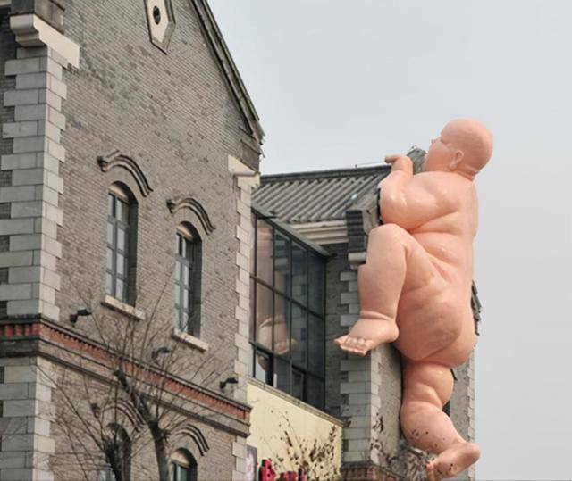 中国十大奇葩建筑:佛跳墙一天被拆,大夜壶上榜 中国十大奇葩建筑:佛跳墙一天被拆,大夜壶上榜