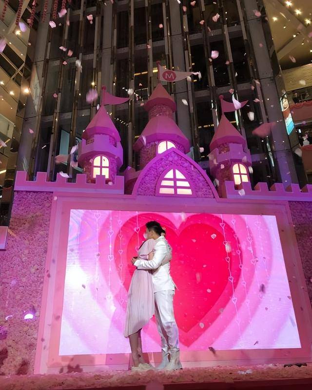 中国十大奇葩建筑:佛跳墙一天被拆,大夜壶上榜 中国十大奇葩建筑:佛跳墙一天被拆,大夜壶上榜