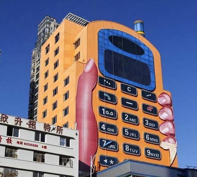 中国十大奇葩建筑:佛跳墙一天被拆,大夜壶上榜 中国十大奇葩建筑:佛跳墙一天被拆,大夜壶上榜