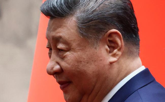 习近平松绑贪官:官藏299.9万无罪 民拿3万入刑 习近平松绑贪官:官藏299.9万无罪 民拿3万入刑