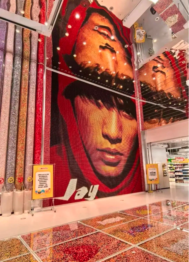 全球最大零食店开业3天就被挤停售 全球最大零食店开业3天就被挤停售