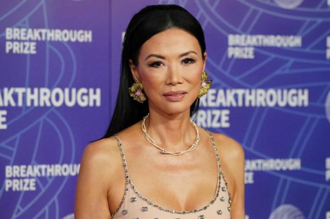 邓文迪闪耀科学奖红毯,与黄仁勋比尔·盖茨同台 邓文迪闪耀科学奖红毯,与黄仁勋比尔·盖茨同台