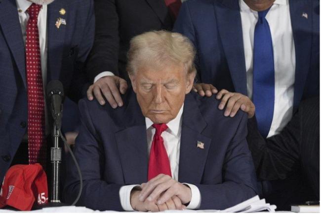 川普弄巧成拙?这段新影片再掀政治风波 川普弄巧成拙?这段新影片再掀政治风波