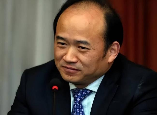 一出狱,就逃到国外!湖北前首富心酸自述 一出狱,就逃到国外!湖北前首富心酸自述