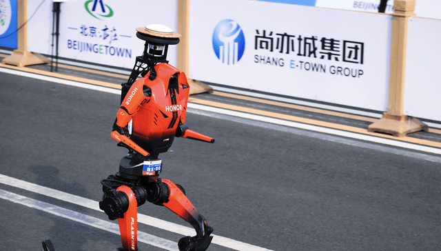 人形机器人终于跑赢了人类,然后呢? 人形机器人终于跑赢了人类,然后呢?