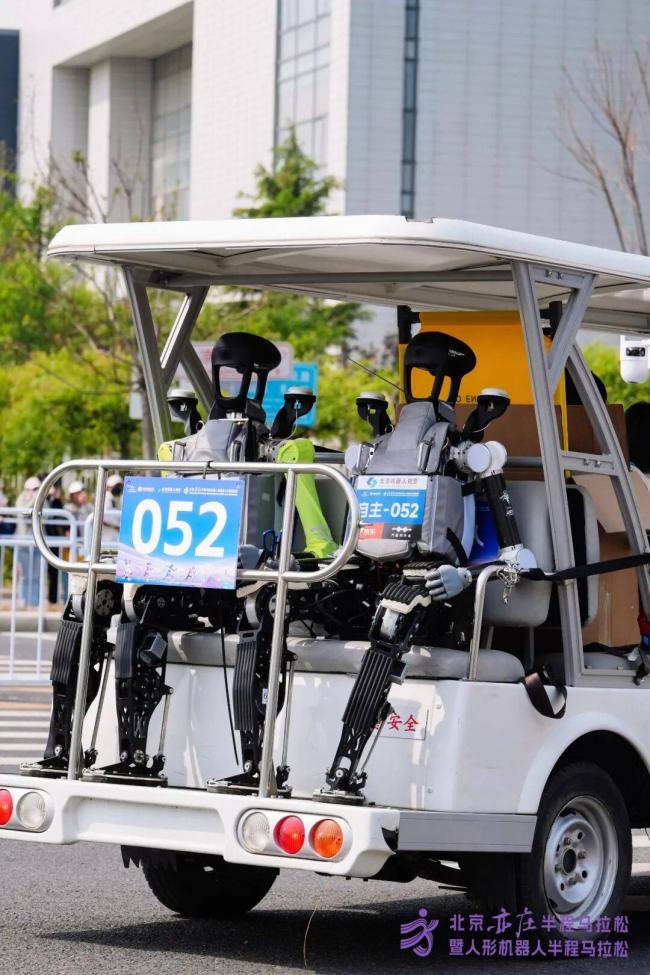 人形机器人终于跑赢了人类,然后呢? 人形机器人终于跑赢了人类,然后呢?