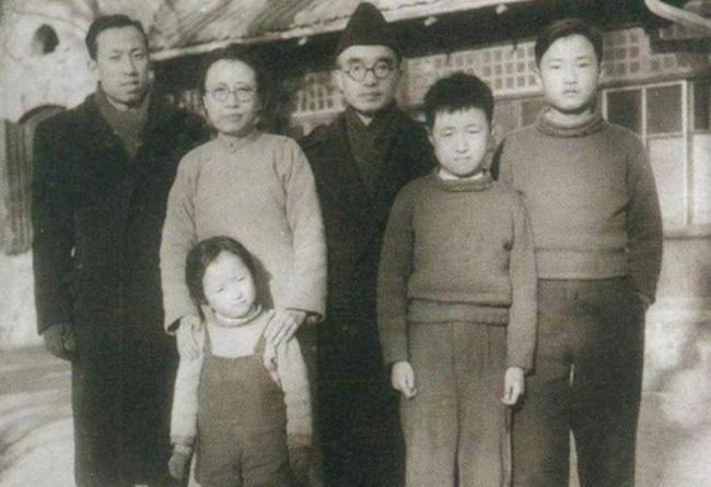 朱自清长子被执行死刑33年后,换来四个字 朱自清长子被执行死刑33年后,换来四个字