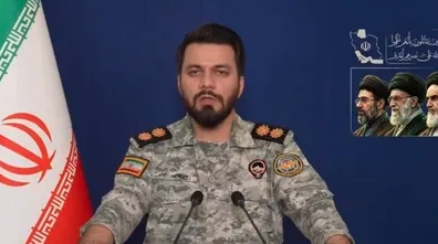 伊朗警告:百分百战备状态 “手指扣在板机上” 伊朗警告:百分百战备状态 “手指扣在板机上”