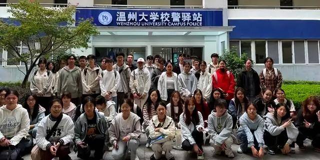 2032年,中国高校将迎毁灭式峰值时刻 2032年,中国高校将迎毁灭式峰值时刻