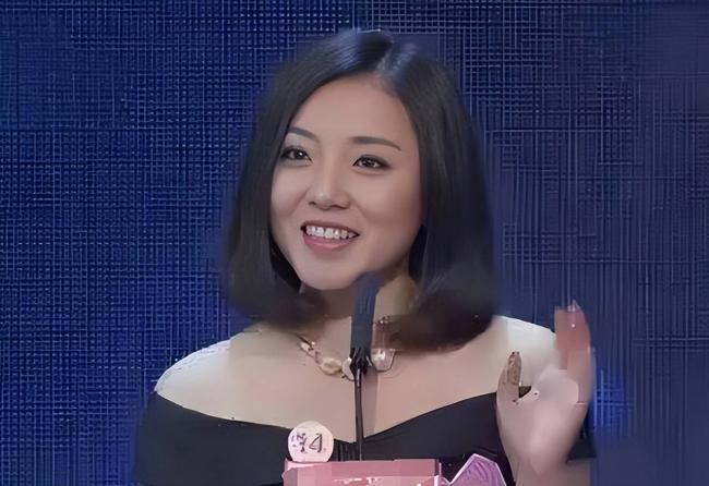 她在“非诚勿扰”上站五年,爆灯无数却不牵手 她在“非诚勿扰”上站五年,爆灯无数却不牵手