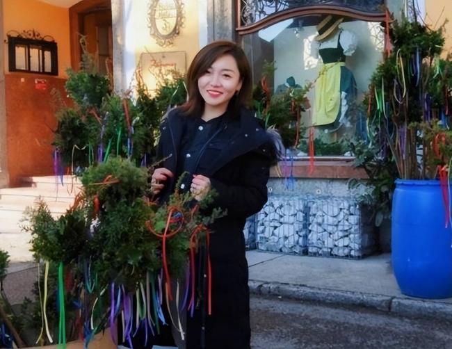 她在“非诚勿扰”上站五年,爆灯无数却不牵手 她在“非诚勿扰”上站五年,爆灯无数却不牵手