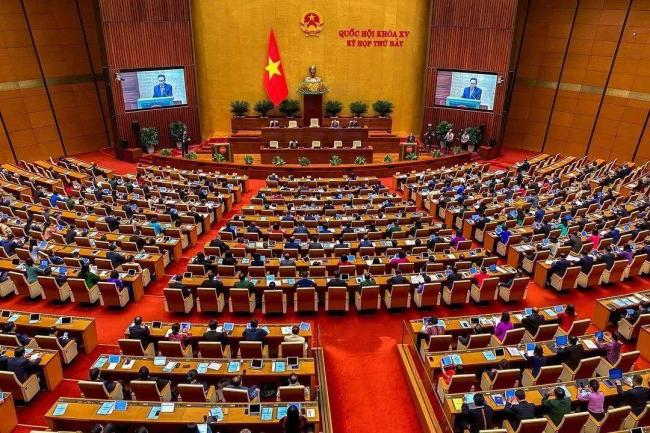 越南的两面:白天的革命红旗,夜晚的疯狂西贡 越南的两面:白天的革命红旗,夜晚的疯狂西贡