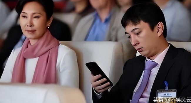 王健林妻子被扒底朝天 怪不得王思聪能逍遥国外 王健林妻子被扒底朝天 怪不得王思聪能逍遥国外