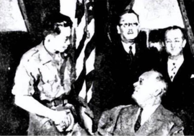 中国青年潘德明见到希特勒后 留下一句话 中国青年潘德明见到希特勒后 留下一句话