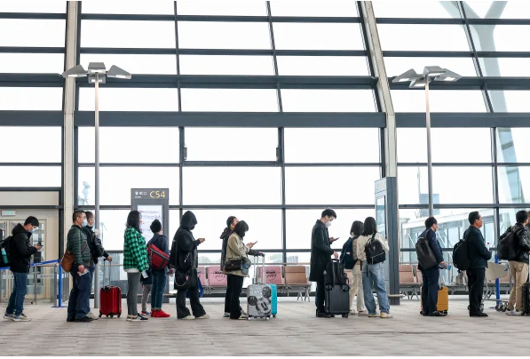 消息疯传:中共厅级以上的直系亲属全被边控 消息疯传:中共厅级以上的直系亲属全被边控