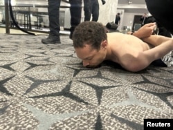 白宫记者协会晚宴枪手将出庭,当局披露更多细节 白宫记者协会晚宴枪手将出庭,当局披露更多细节