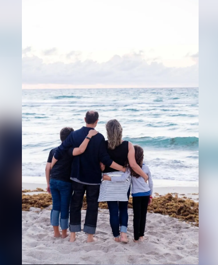 加州男子一家四口在中国深圳定居,实现美国梦 加州男子一家四口在中国深圳定居,实现美国梦