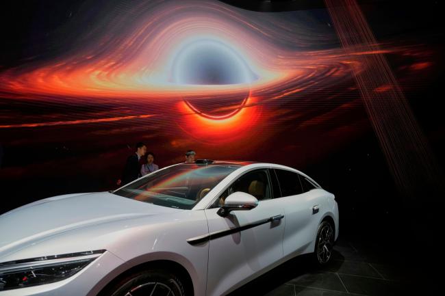 不靠美国也能称霸,比亚迪大秀肌肉 不靠美国也能称霸,比亚迪大秀肌肉