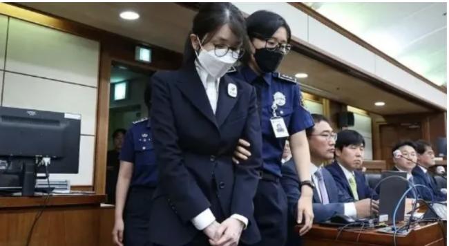 韩国前第一夫人金建希二审被判刑4年 韩国前第一夫人金建希二审被判刑4年