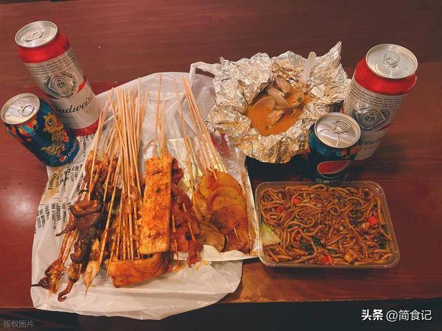 中国的宵夜江湖,这8个地方才是“神” 中国的宵夜江湖,这8个地方才是“神”