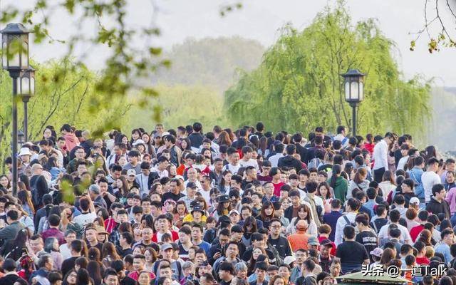 谁去谁后悔!五一最堵六大景点 谁去谁后悔!五一最堵六大景点