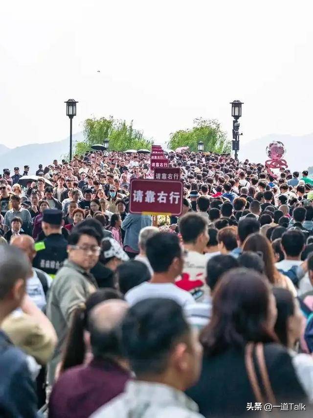 谁去谁后悔!五一最堵六大景点 谁去谁后悔!五一最堵六大景点