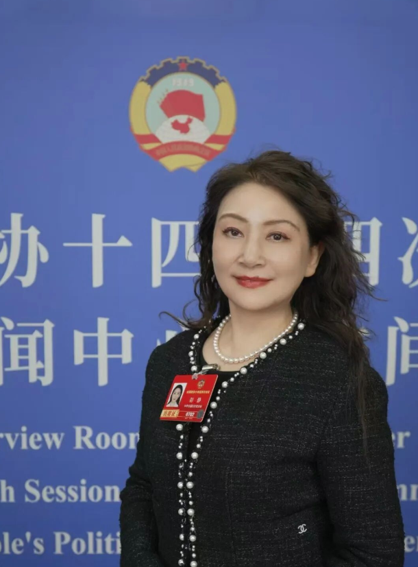 知名女律师、重庆律师界“标杆人物”传被带走 知名女律师、重庆律师界“标杆人物”传被带走