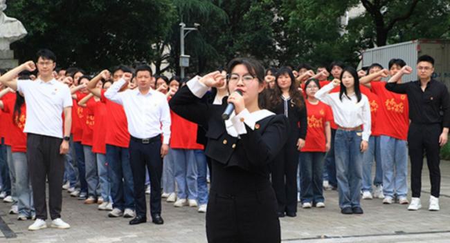 去年中国共青团员净增逾302万人 去年中国共青团员净增逾302万人