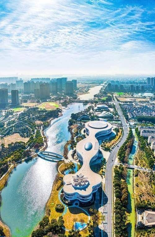 被美国抛弃后,他投奔中国带来千亿项目 被美国抛弃后,他投奔中国带来千亿项目