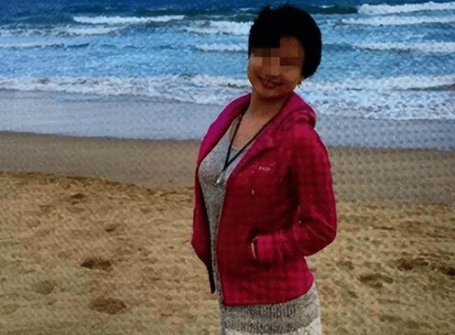 2014年一家四口在华山跳崖,留下2个月大的女儿 2014年一家四口在华山跳崖,留下2个月大的女儿