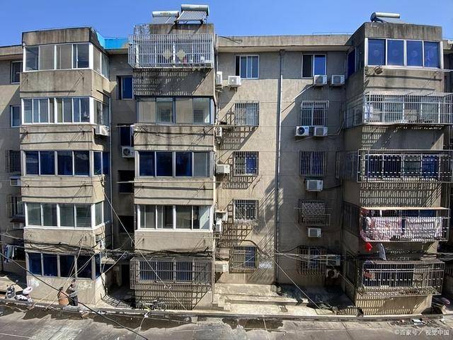 新规落地,20 年老旧房突然开始抢手了 新规落地,20 年老旧房突然开始抢手了
