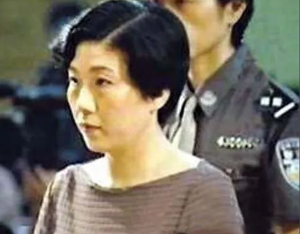 三湘第一女巨贪 性贿赂撂倒40多名官员 后续惊人 三湘第一女巨贪 性贿赂撂倒40多名官员 后续惊人