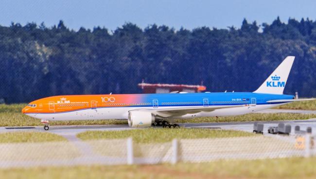 空姐紧急送医 疑感染罕见病毒 急寻同航班乘客 空姐紧急送医 疑感染罕见病毒 急寻同航班乘客