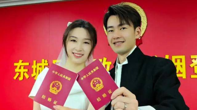 前国乒女神正式退役!还获72万元安置费 前国乒女神正式退役!还获72万元安置费