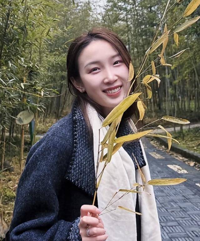 前国乒女神正式退役!还获72万元安置费 前国乒女神正式退役!还获72万元安置费